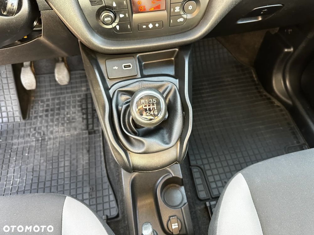 Fiat Doblo - 16