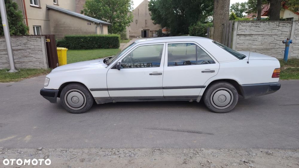 Mercedes-Benz W124 (1984-1993) - 8