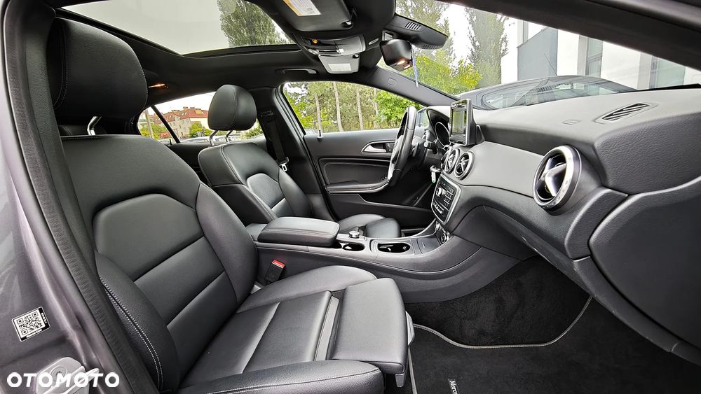 Mercedes-Benz GLA - 18