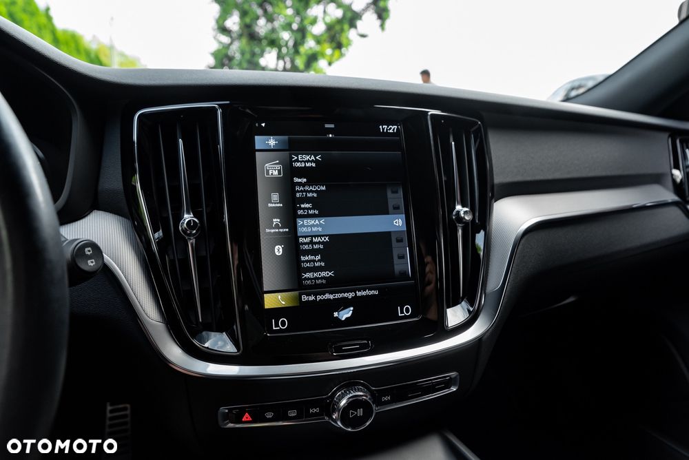 Volvo V60 B4 D Geartronic RDesign - 32