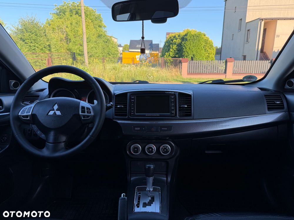 Mitsubishi Lancer - 6