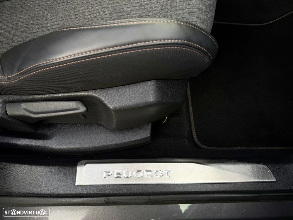 Peugeot 3008 1.6 BlueHDi GT Line EAT6 - 39