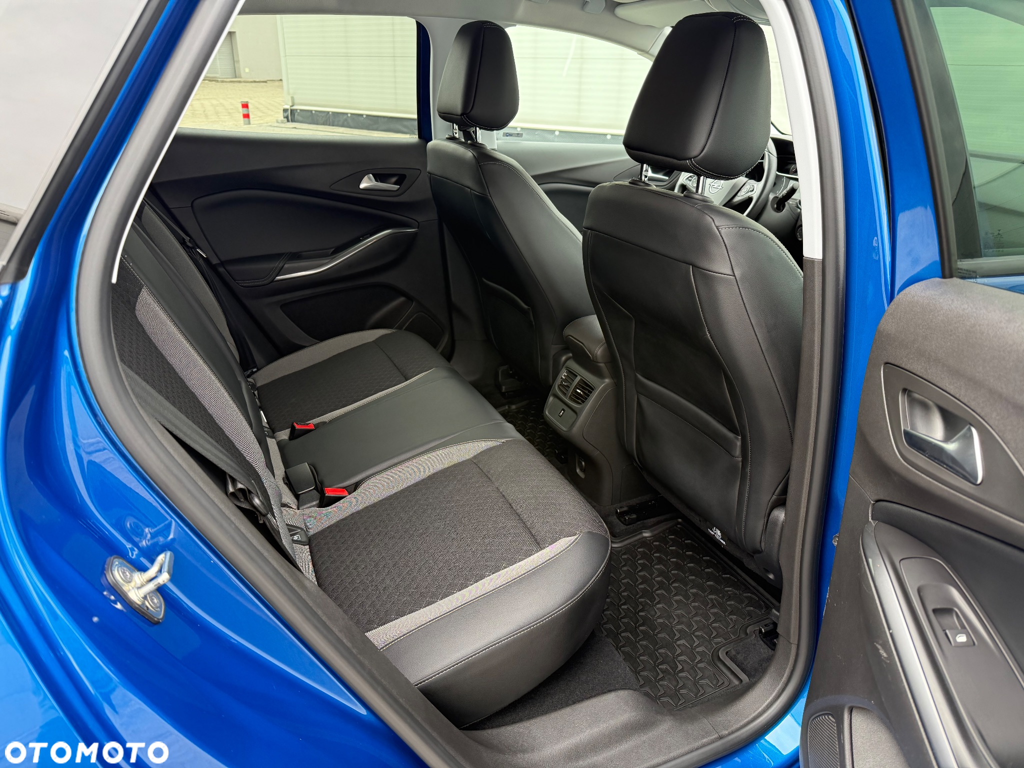 Opel Grandland X 1.2 T Enjoy S&S - 19