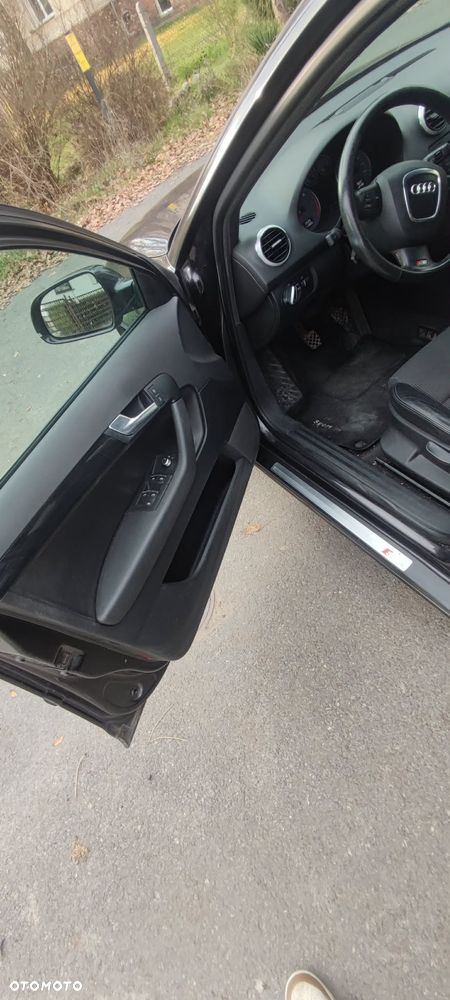 Audi A3 Sportback 1.6 TDI DPF S line Sportpaket - 5