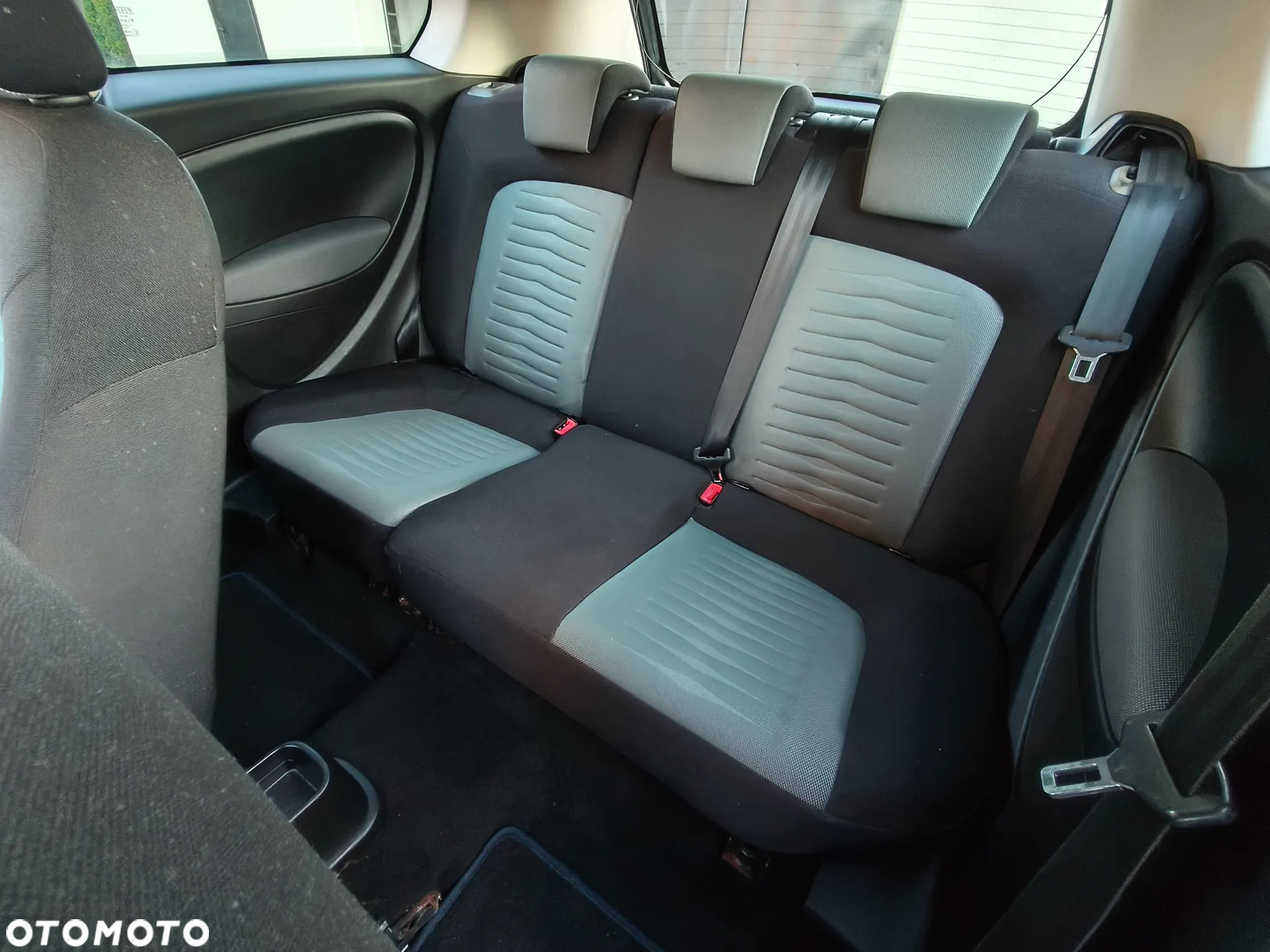 Fiat Punto 1.4 Easy S&S - 6