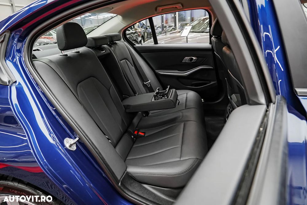 BMW Seria 3 318d Aut. Sport Line - 10