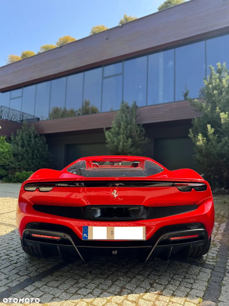 Ferrari 296 GTS - 6