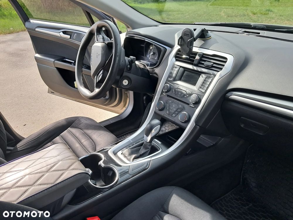 Ford Mondeo - 21