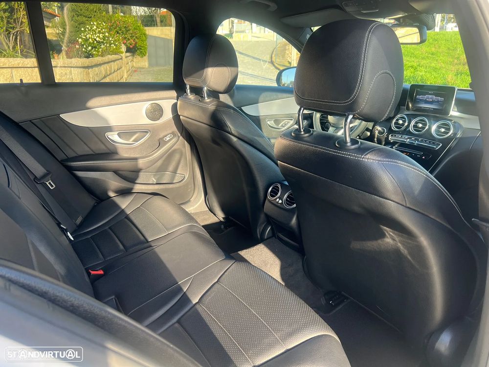 Mercedes-Benz C 200 - 11