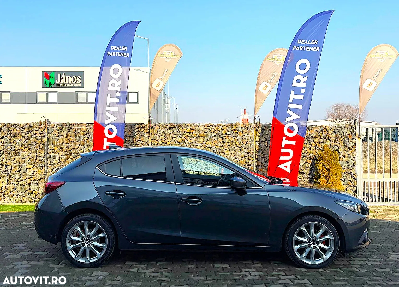 Mazda 3 - 15
