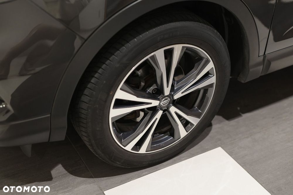 Nissan Qashqai - 25