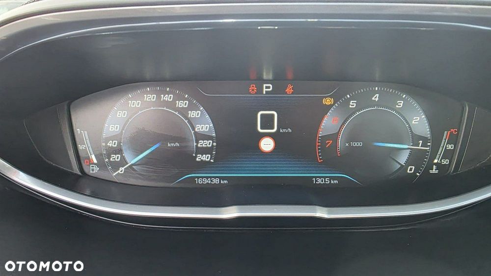 Peugeot 5008 - 14
