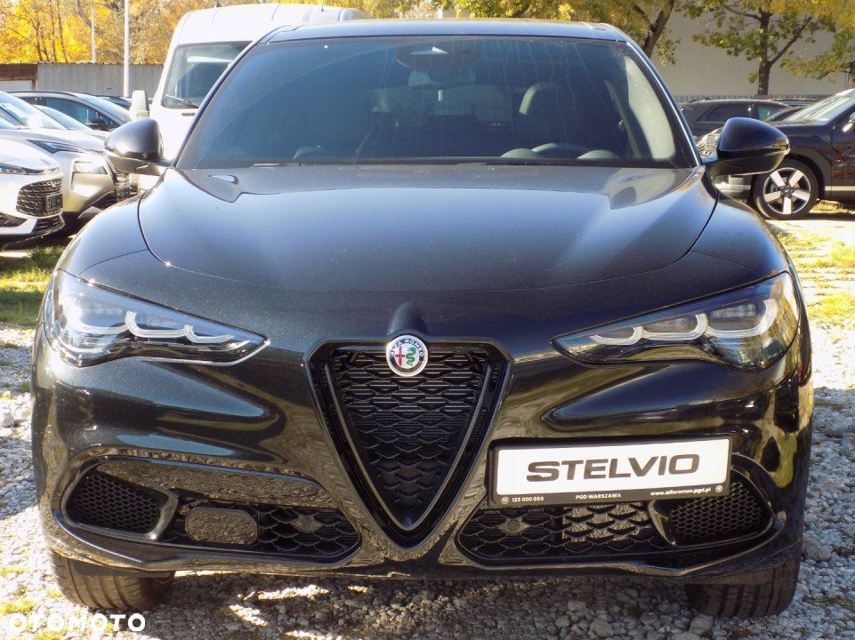 Alfa Romeo Stelvio - 3