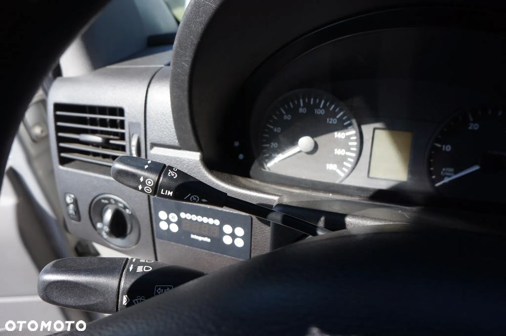 Mercedes-Benz SPRINTER - 20