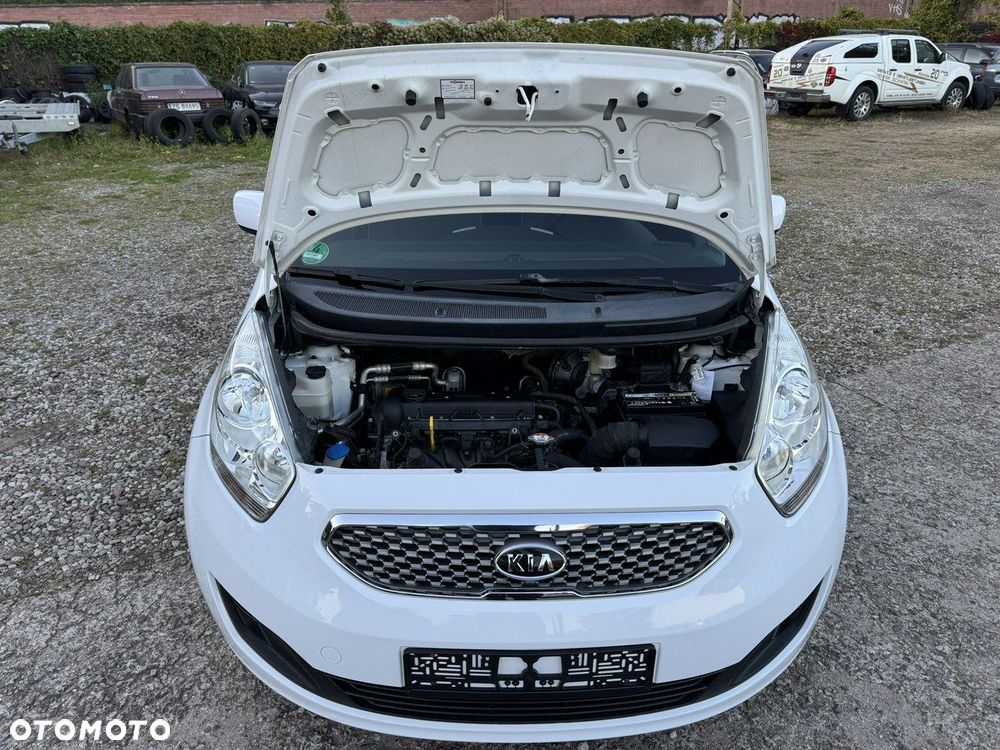 Kia Venga - 10