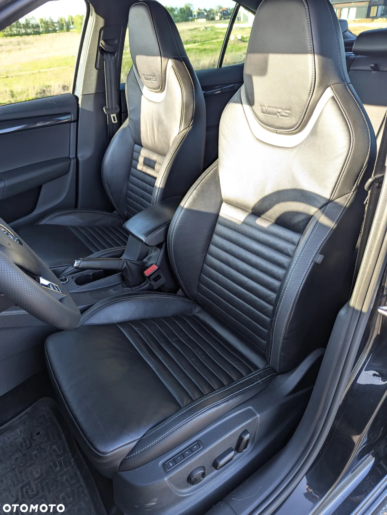 Skoda Octavia 2.0 TSI RS - 9