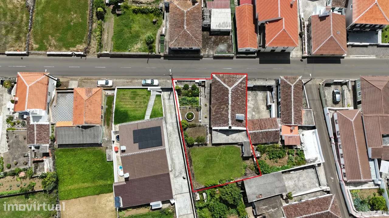 Casa T5 com Jardim em Santa Bárbara, Angra do Heroísmo - Grande imagem: 4/24