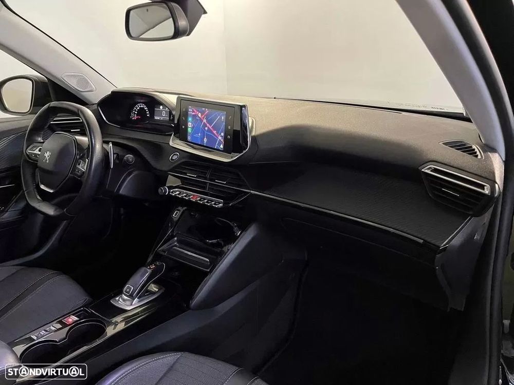 Peugeot 2008 1.5 BlueHDi Allure EAT8 - 14