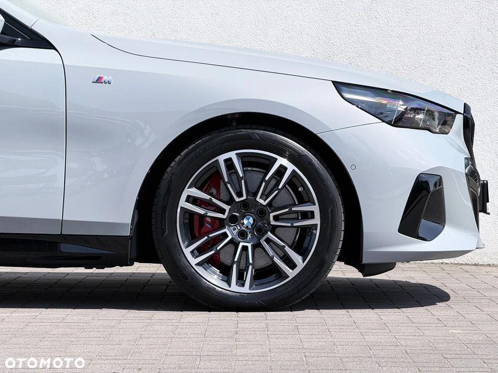 BMW Seria 5 540d xDrive - 13