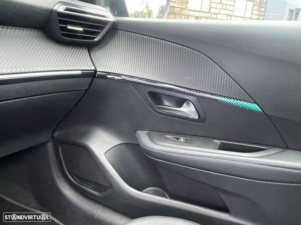 Peugeot 208 PureTech 100 Allure Pack - 12