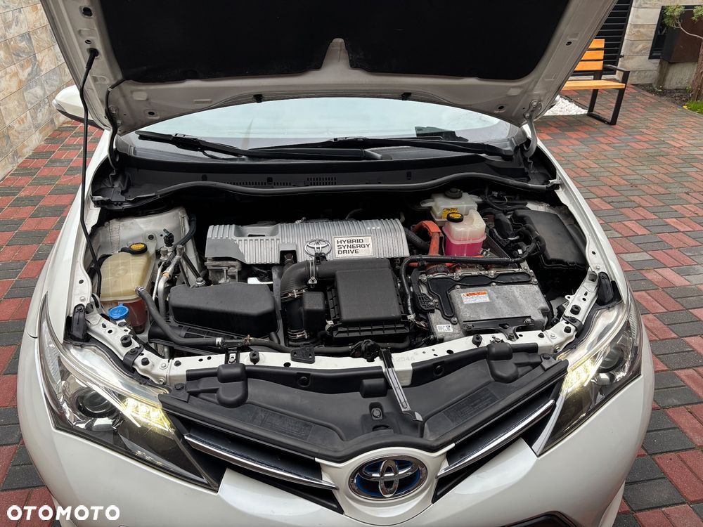 Toyota Auris 1.8 HSD Luna - 23