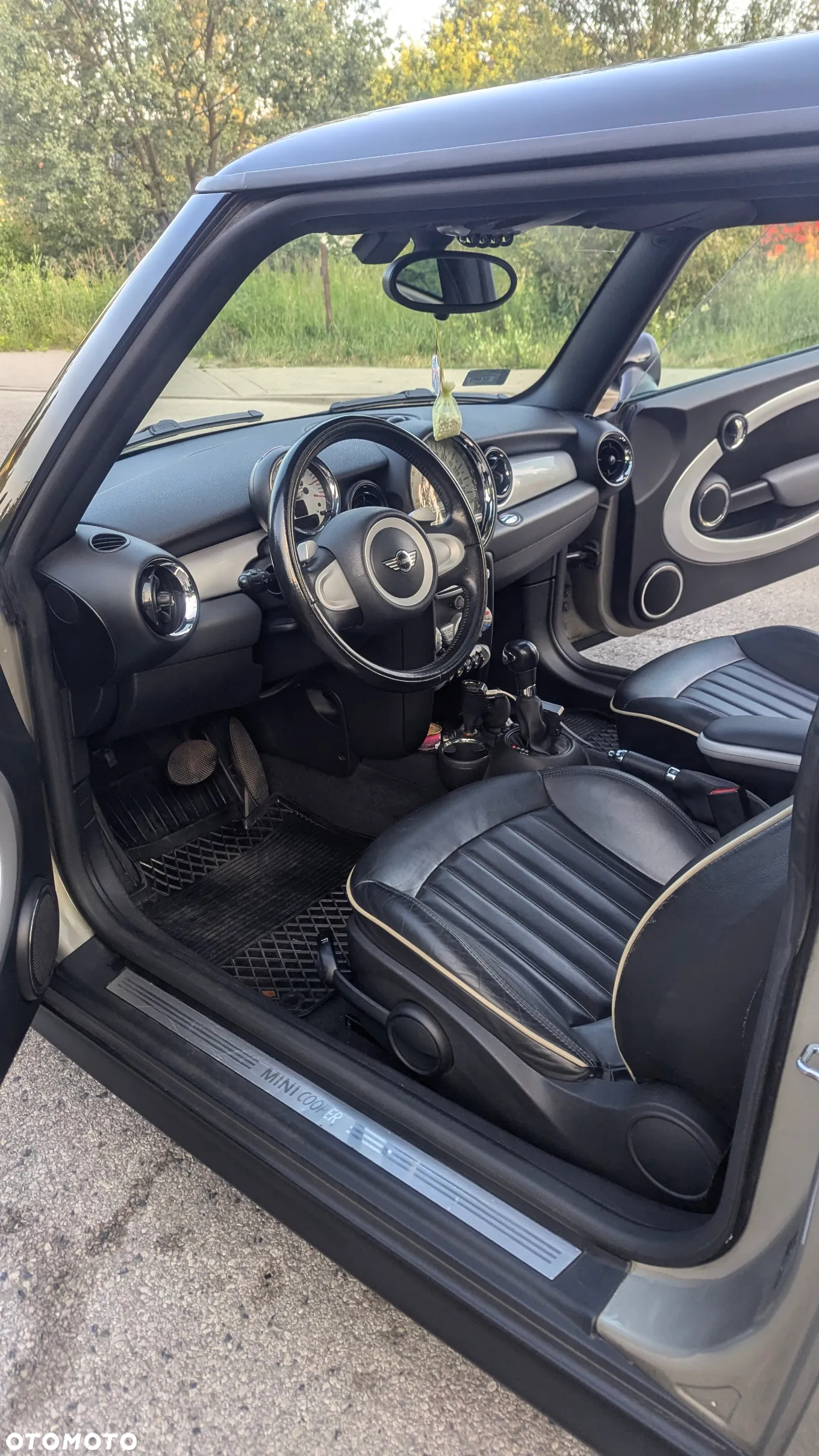 MINI Cooper Standard - 9