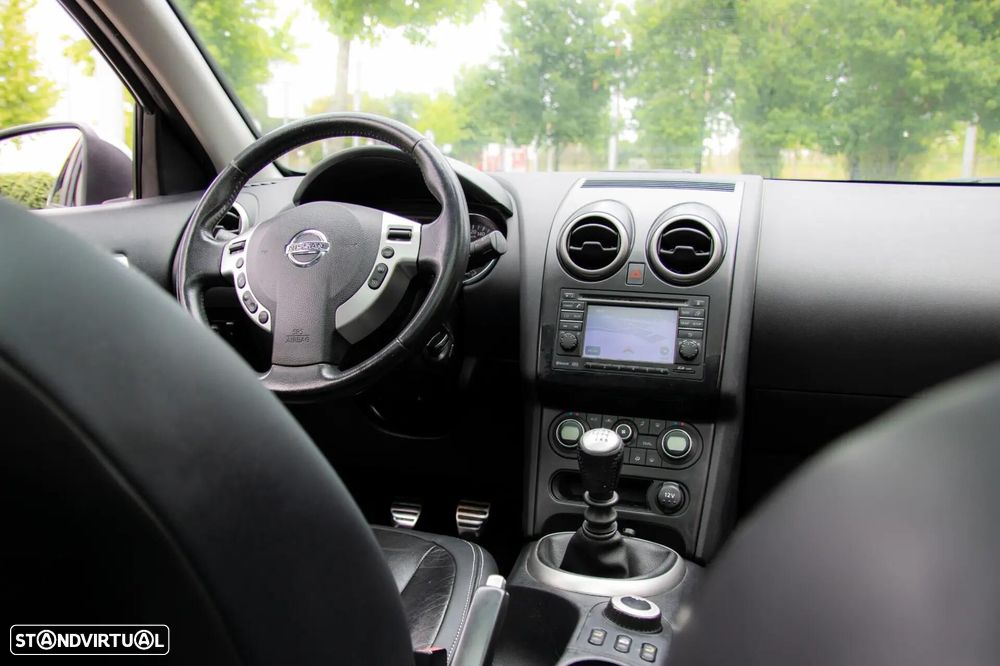 Nissan Qashqai +2 - 41