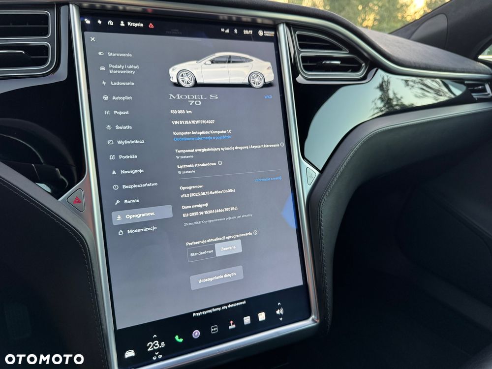 Tesla Model S - 33