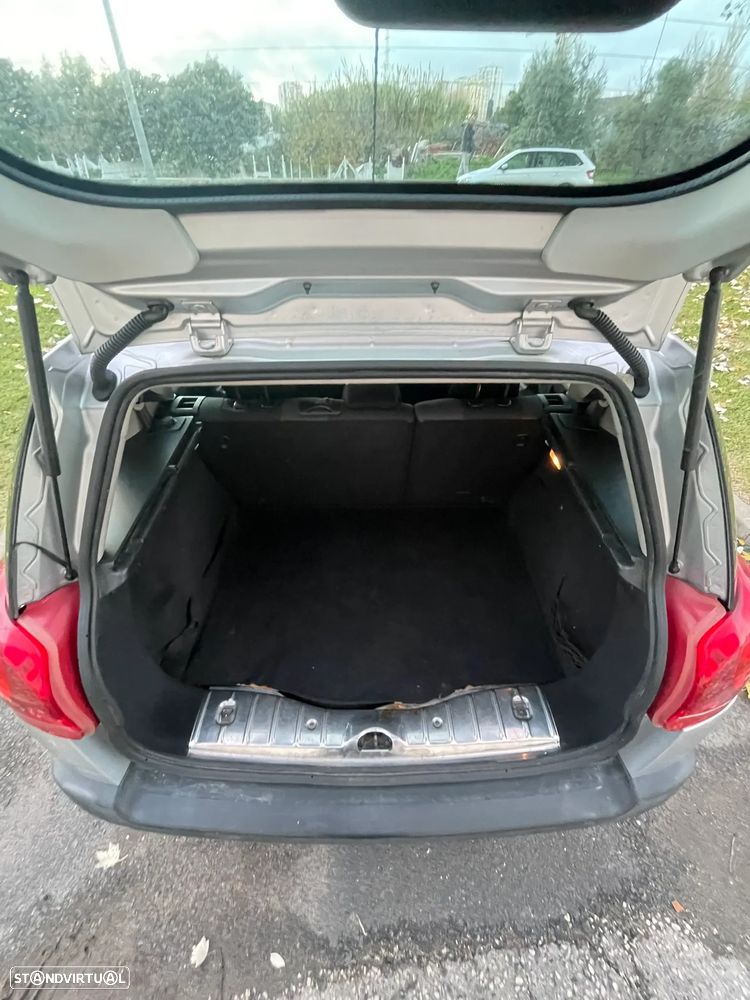 Peugeot 207 SW 1.6 HDi Outdoor - 13