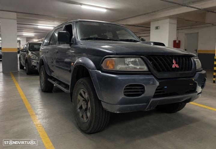 Mitsubishi Pajero Sport 2.5 TD GLS P1 - 4