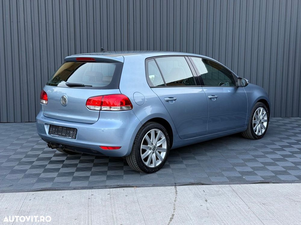 Volkswagen Golf - 5