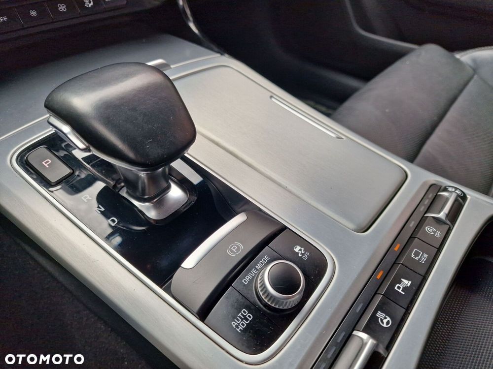 Kia Stinger 2.0 T-GDI GT Line - 32