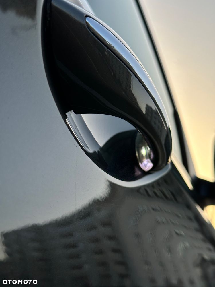 BMW Seria 5 528i xDrive Sport-Aut - 18