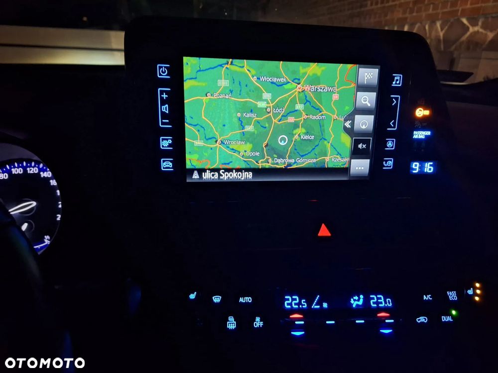 Toyota C-HR 1.2 T Dynamic - 29