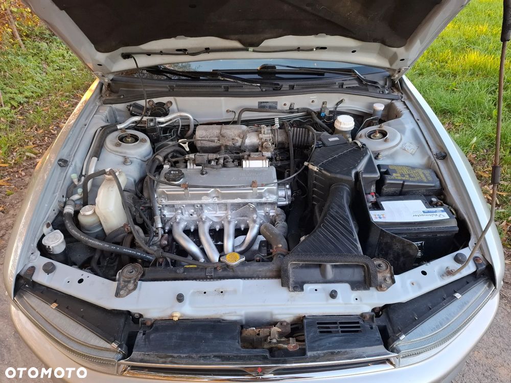 Mitsubishi Galant - 8