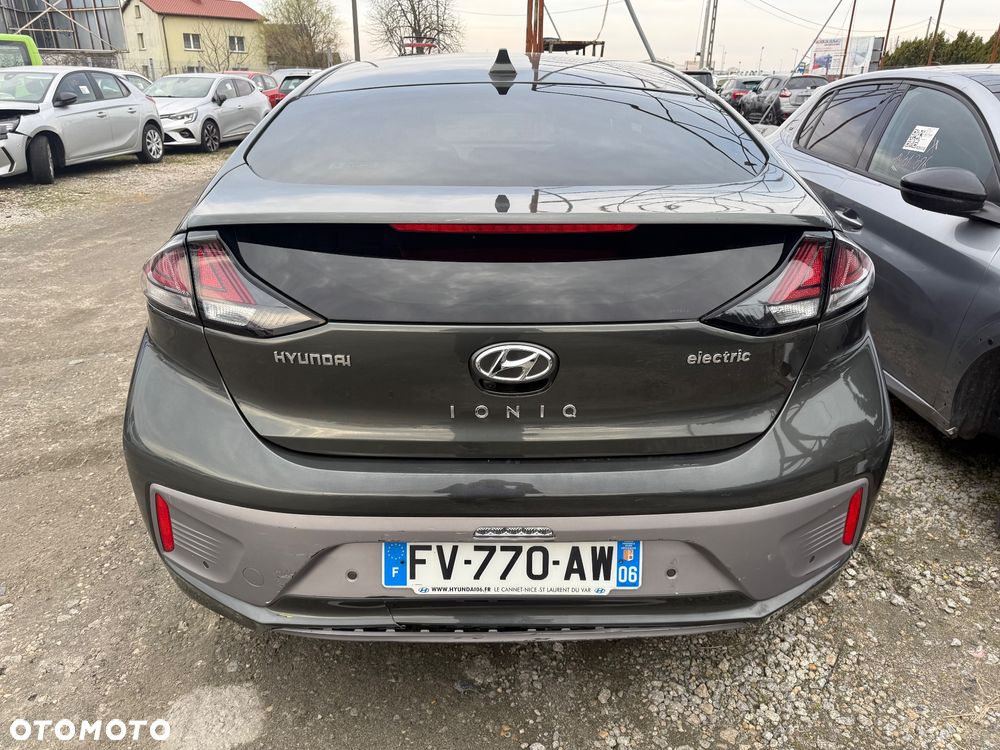 Hyundai IONIQ - 5