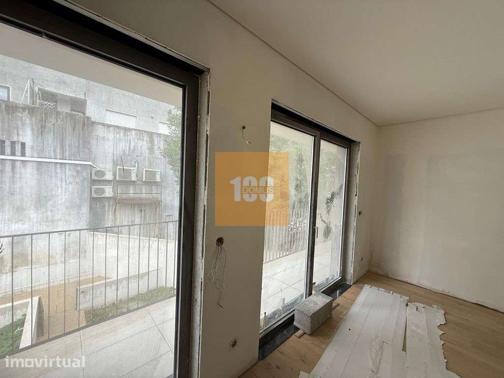 Moradia T2 duplex nova - Constitução Residences - Grande imagem: 5/28