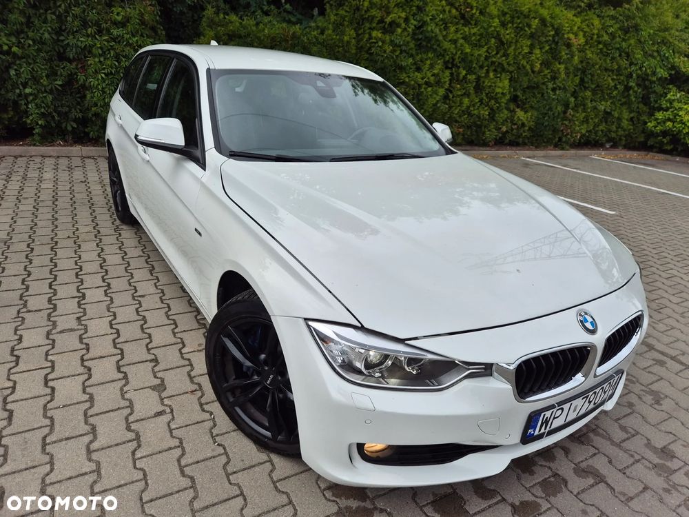 BMW Seria 3 335i Touring Sport Line - 10