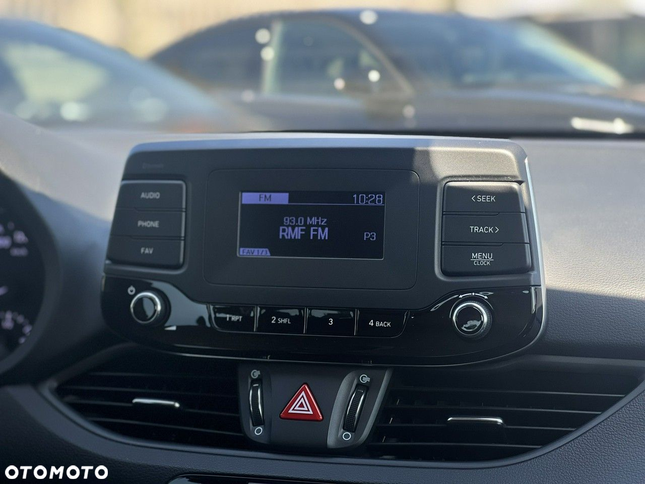 Hyundai i30 1.5 DPI Classic + - 14