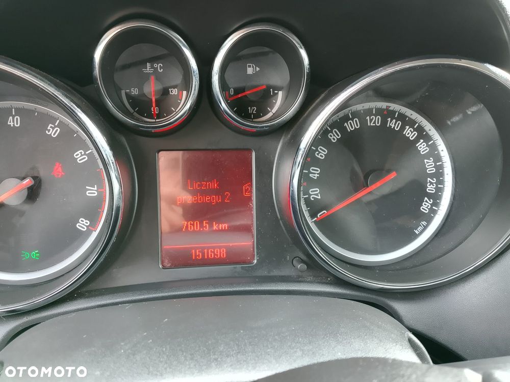 Opel Astra 1.4 Turbo - 10