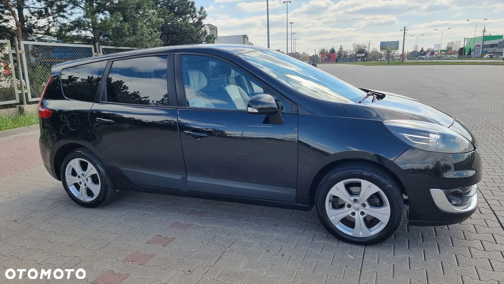 Renault Grand Scenic - 23