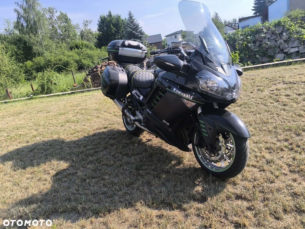 Kawasaki GTR - 5