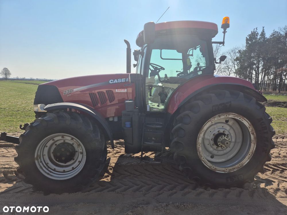 Case IH Puma CVX 230 2013 rok  220 240 Steyr 6220 CVT 185 175 New Holland T7.250 T7.230  T7.215 T7 - 4