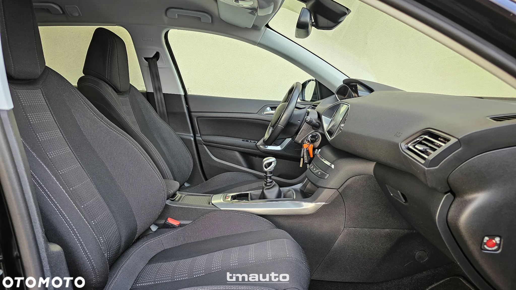 Peugeot 308 SW 1.2 PureTech Allure S&S - 27
