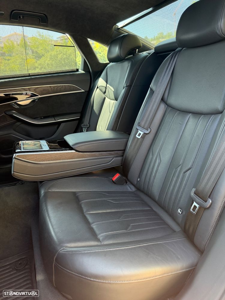 Audi A8 3.0 TDI V6 quattro Clean Exclusive - 10