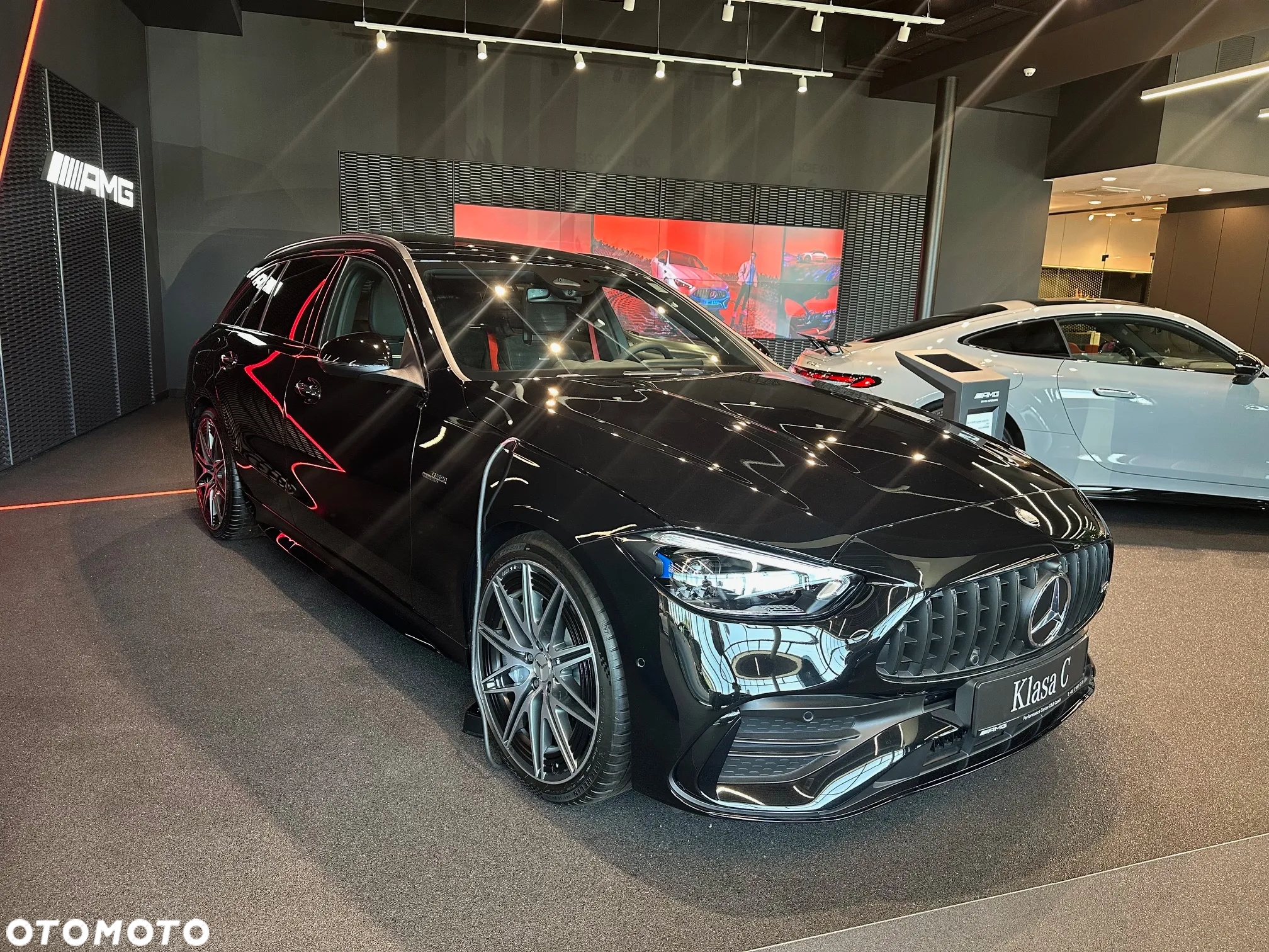Mercedes-Benz Klasa C AMG 43 mHEV 4-Matic - 3