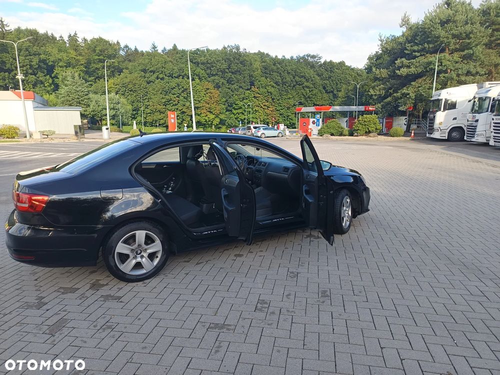 Volkswagen Jetta 2.0 TDI DPF BMT Trendline - 7