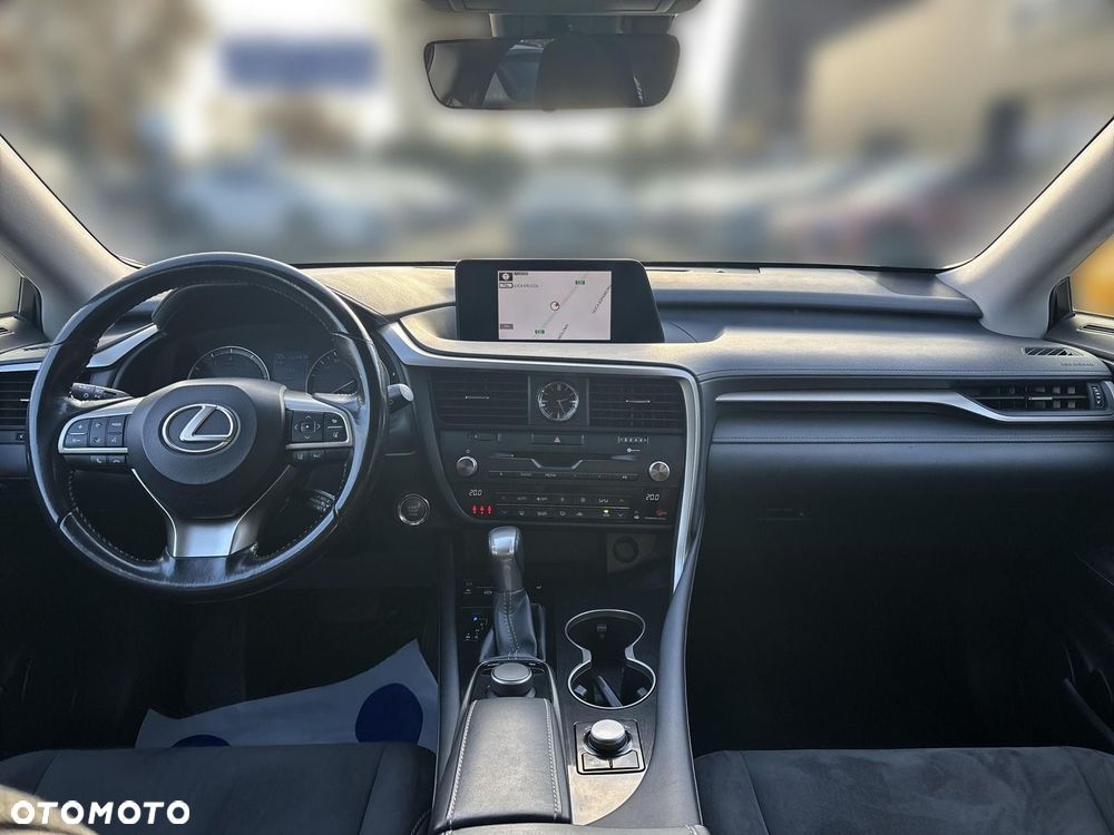 Lexus RX - 10