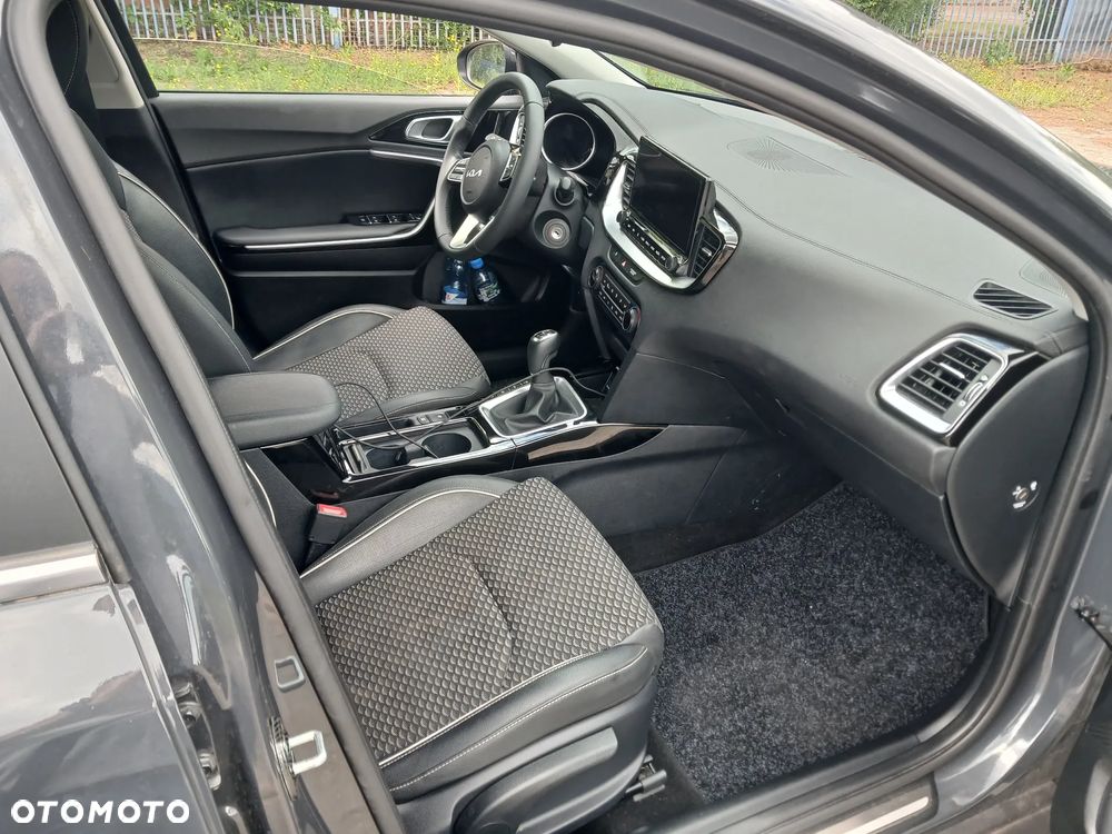 Kia XCeed 1.0 T-GDI L Business Line - 10