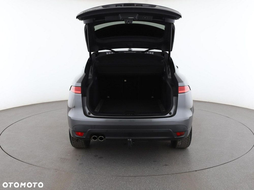 Jaguar F-Pace 2.0 i4D AWD R-Sport - 19